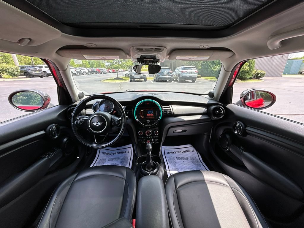 Used 2015 MINI Cooper 4-Door Hardtop FWD image 27