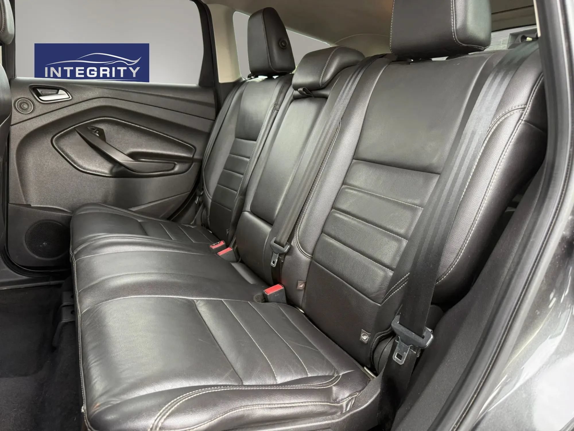 Used 2016 Ford Escape Titanium w/ Equipment Group 301A AWD/4WD image 30