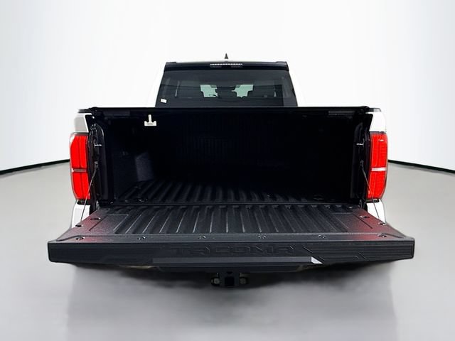 Used 2026 Toyota Tacoma SR5 AWD/4WD image 24