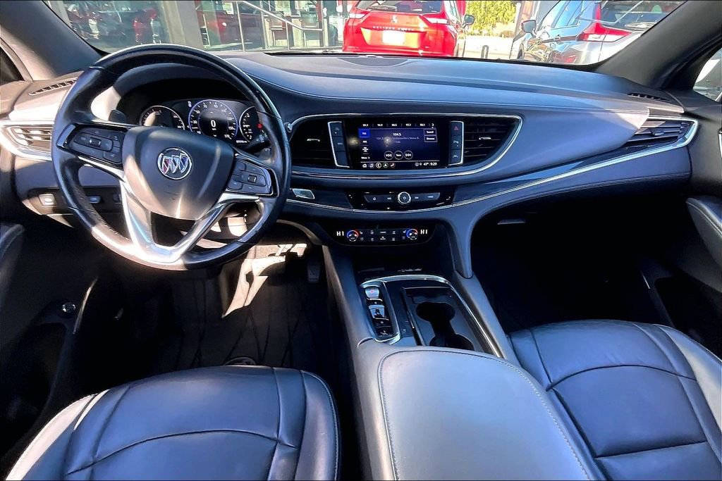 Used 2022 Buick Enclave Premium AWD/4WD image 7