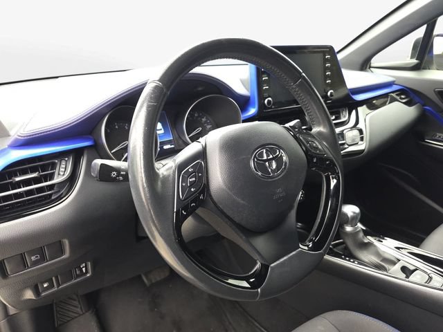 Used 2021 Toyota C-HR XLE FWD image 13