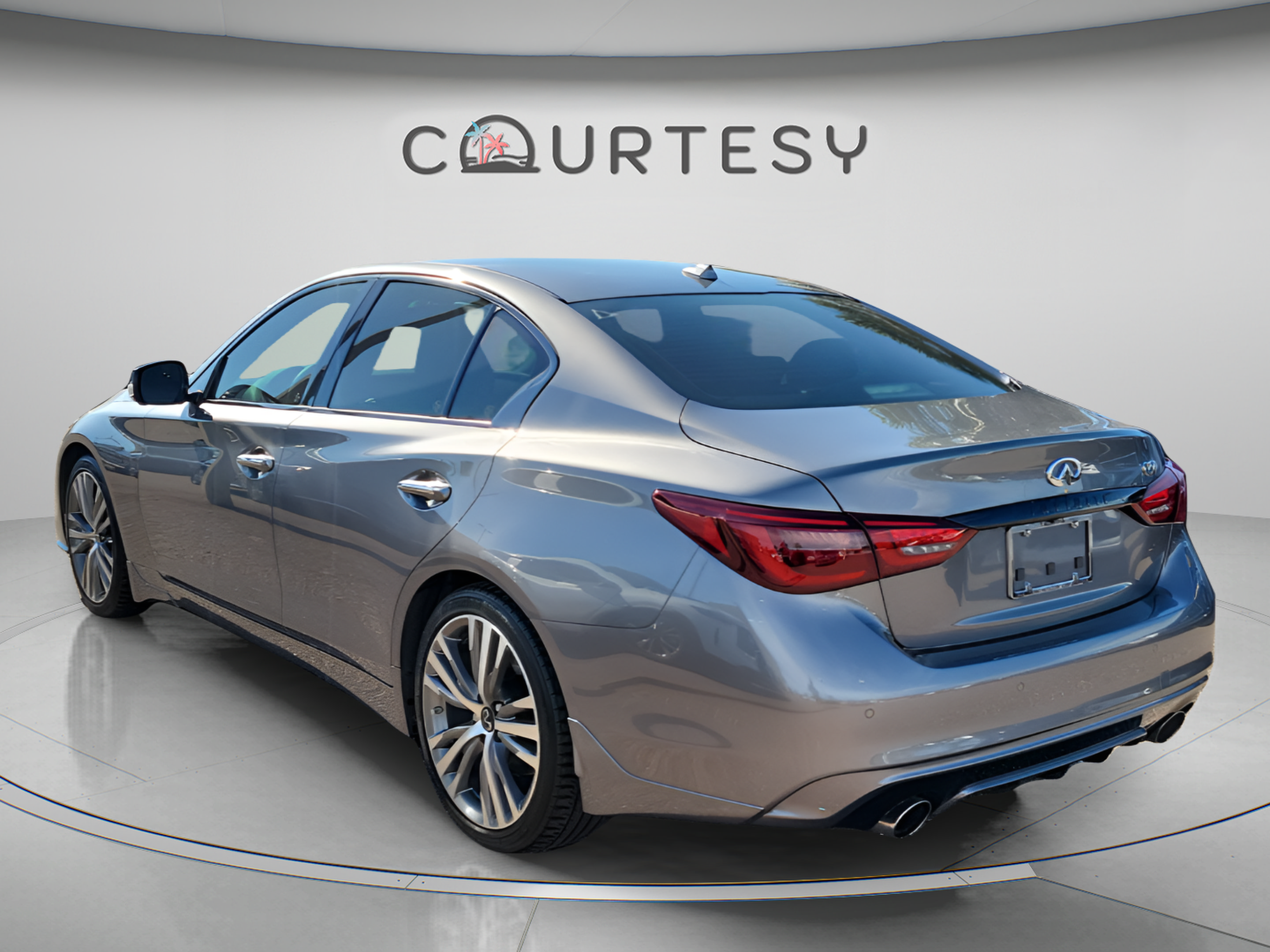 Used 2023 INFINITI Q50 Sensory RWD image 2
