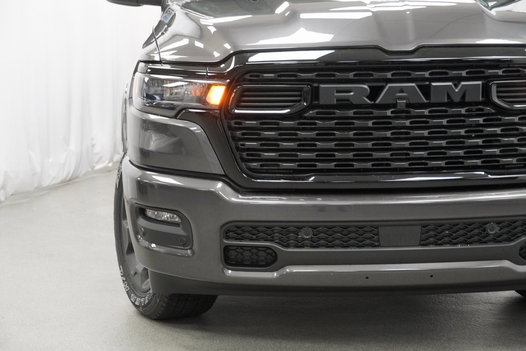 New 2026 RAM 1500 4x4 Crew Cab image 6