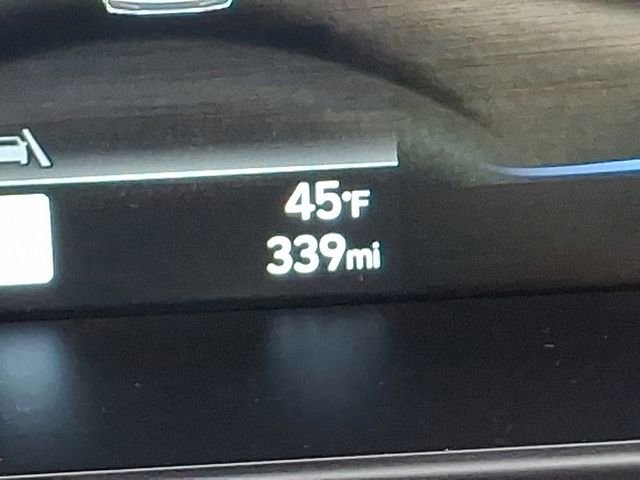 Used 2025 Hyundai Elantra Sport image 27