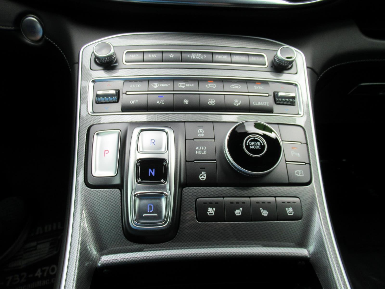 Used 2023 Hyundai Santa Fe Calligraphy FWD image 25