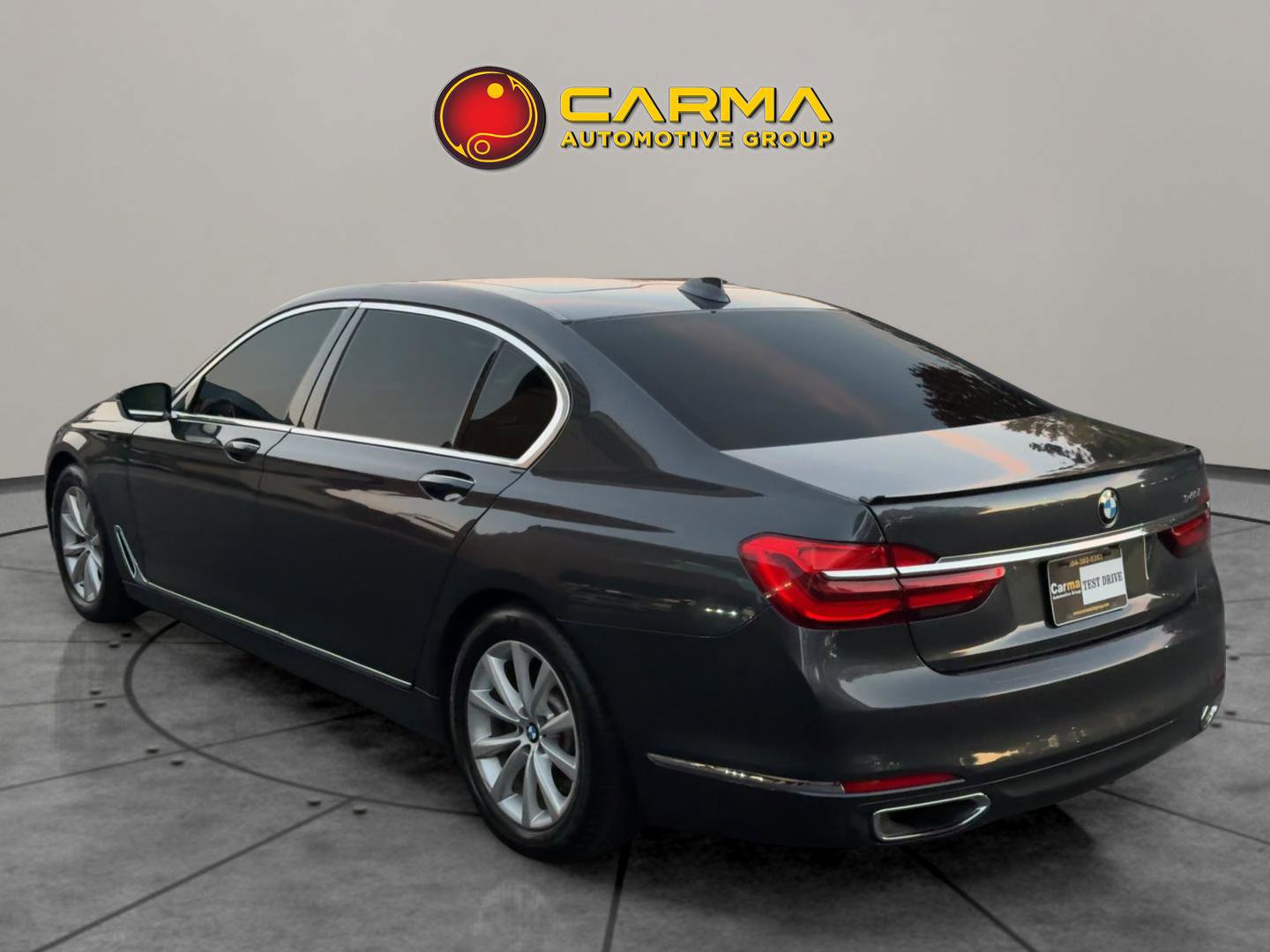 Used 2016 BMW 740i image 5