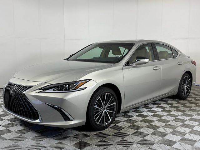 Used 2025 Lexus ES 300h w/ Premium Package image 2