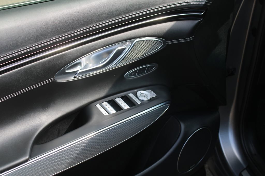 Used 2023 Genesis GV70 2.5T w/ Sport Prestige Package image 19