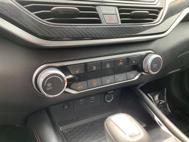 Used 2023 Nissan Altima 2.5 SR w/ SR Premium Package AWD/4WD image 22