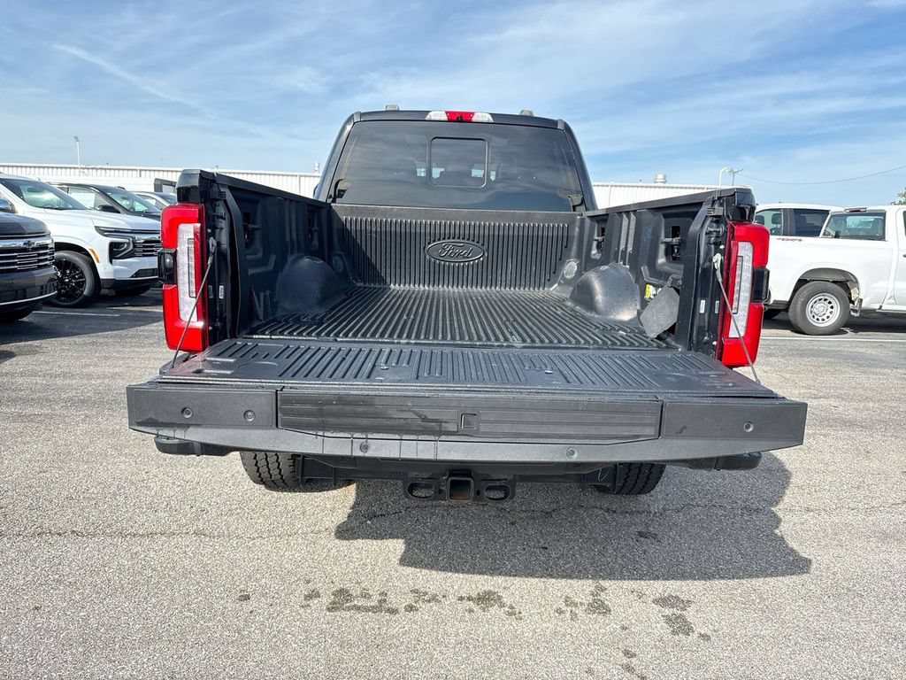 Used 2023 Ford F250 Platinum AWD/4WD image 24