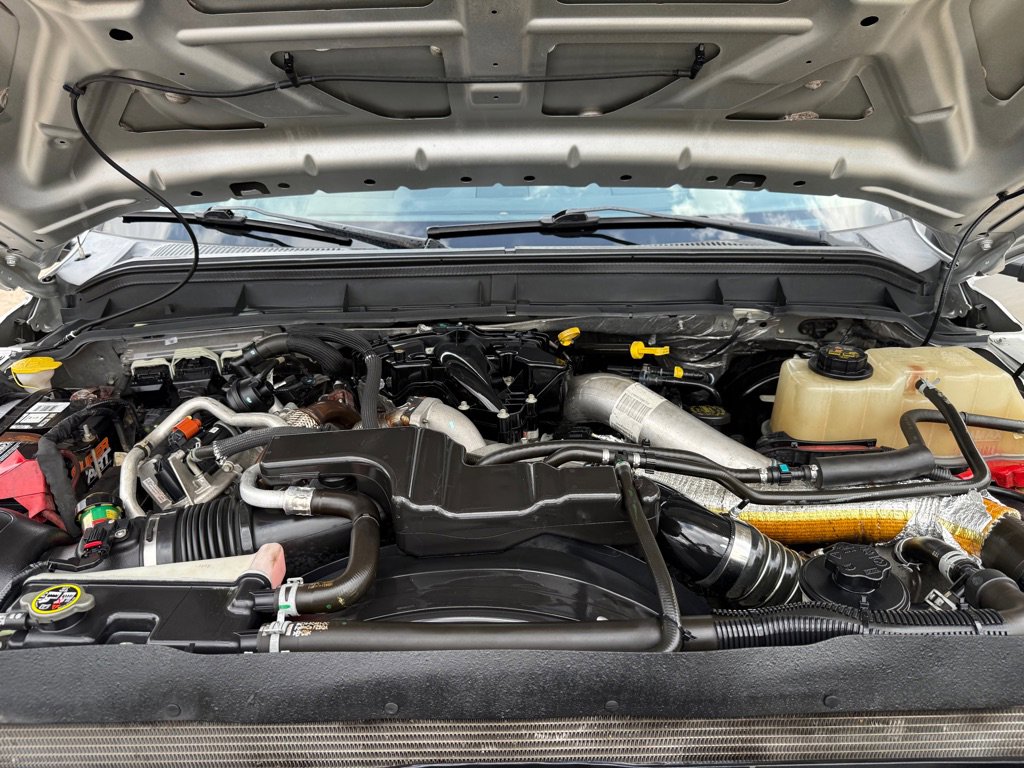 Used 2015 Ford F250 Lariat w/ Lariat Interior Package image 35