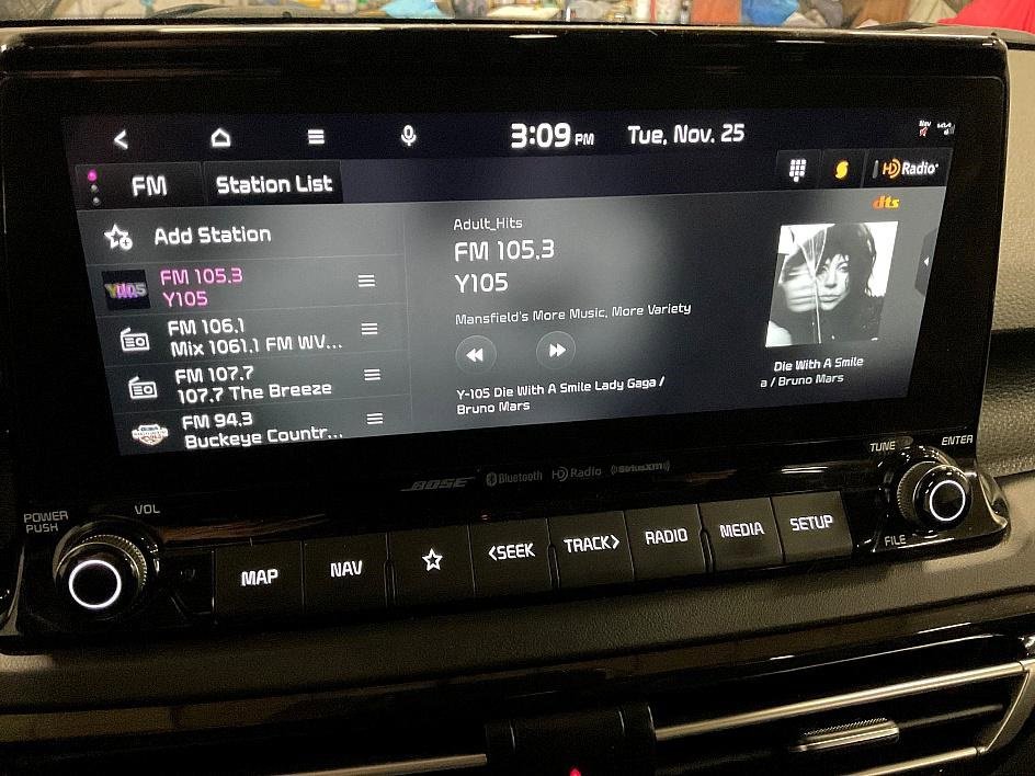 Used 2023 Kia Seltos SX w/ SX Sunroof Package image 19