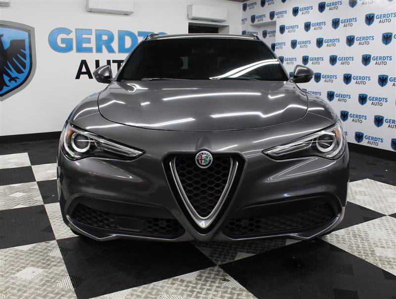 Used 2018 Alfa Romeo Stelvio Ti Sport AWD/4WD image 6