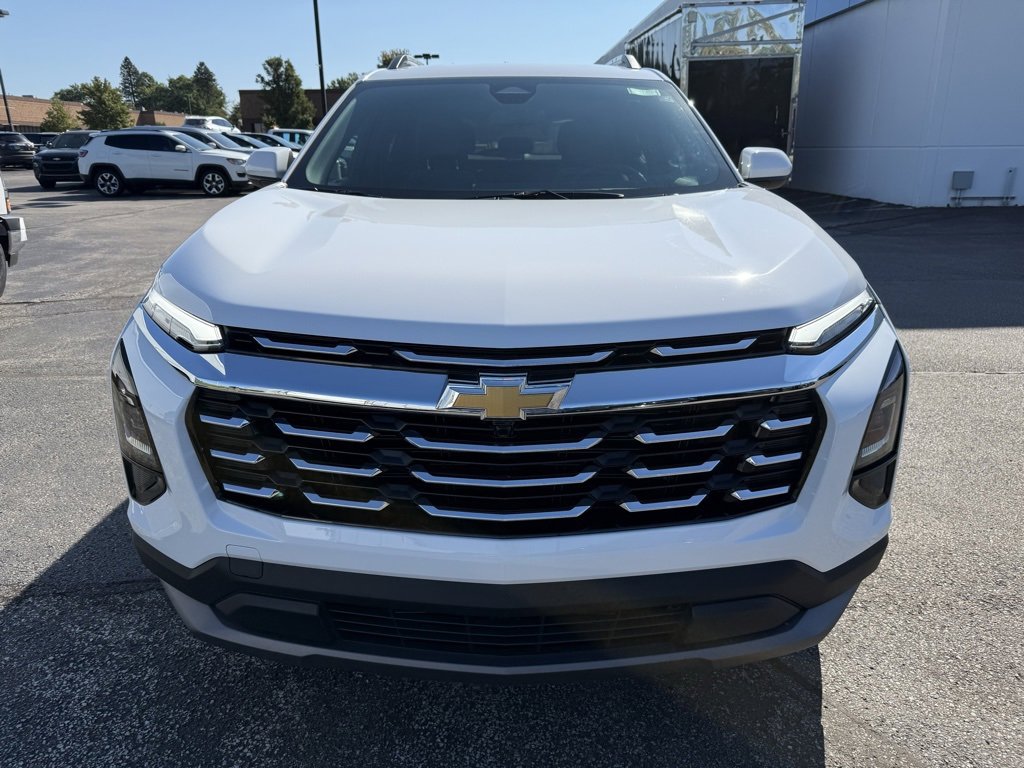 New 2025 Chevrolet Equinox LT w/ Convenience Package II image 2
