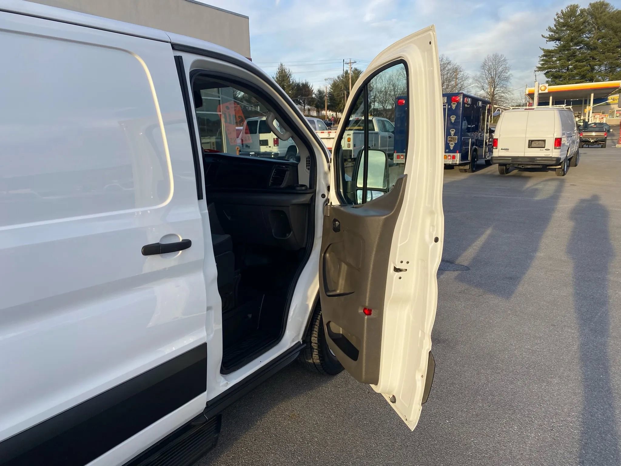 Used 2020 Ford Transit 350 Low Roof w/ Upfitter Package image 22