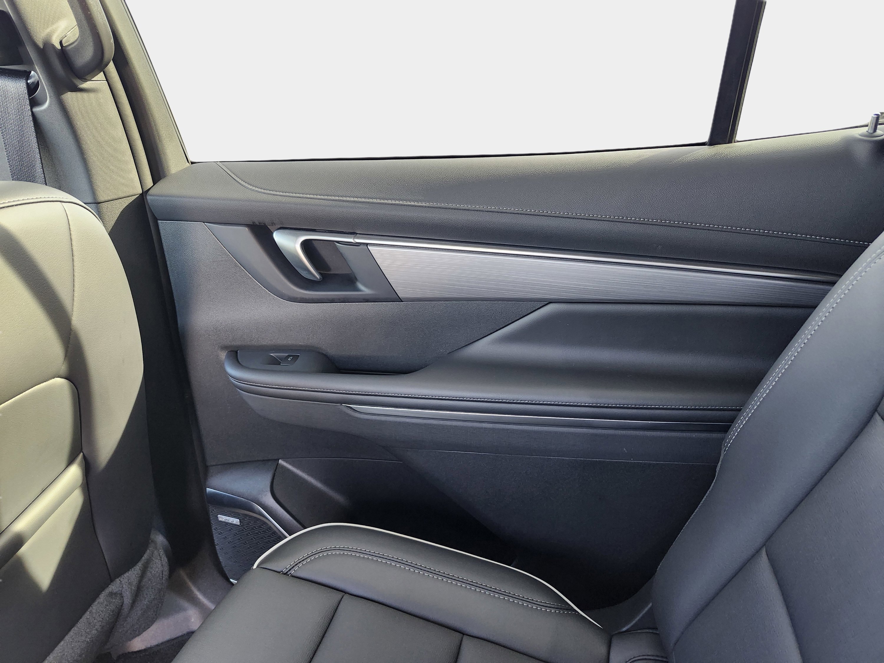 Used 2025 Buick Enclave Preferred image 30