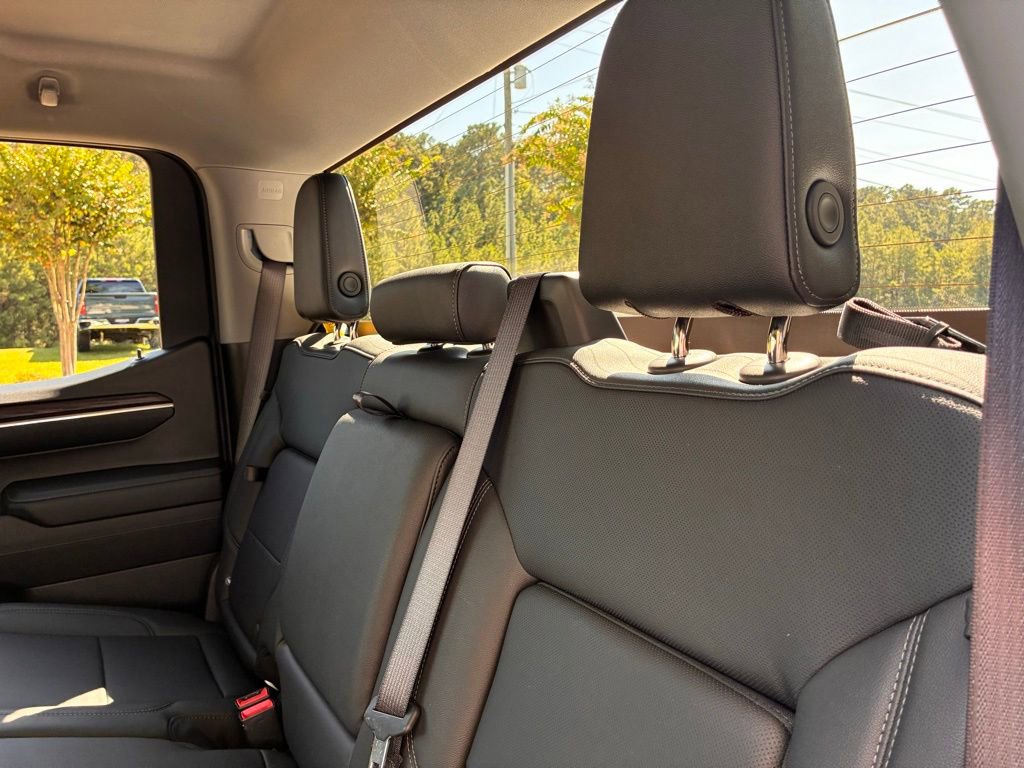 Used 2024 GMC Sierra 1500 SLT image 18