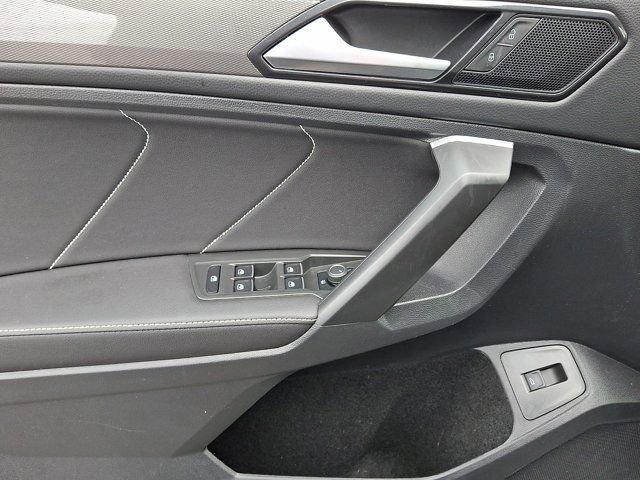 Certified 2024 Volkswagen Tiguan SE R-Line image 14