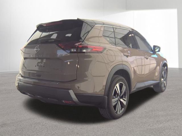 Used 2025 Nissan Rogue SL w/ Tech Package AWD/4WD image 2