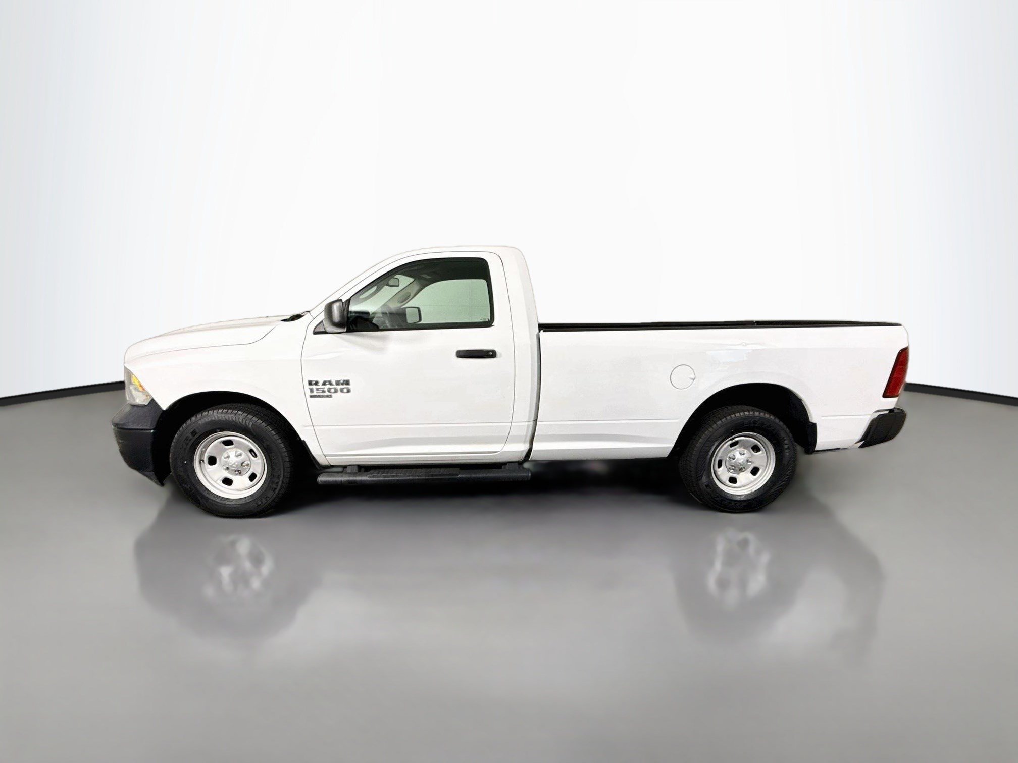 Used 2019 RAM 1500 Tradesman RWD image 6