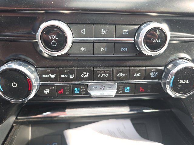 Used 2024 Ford F150 Lariat AWD/4WD image 19