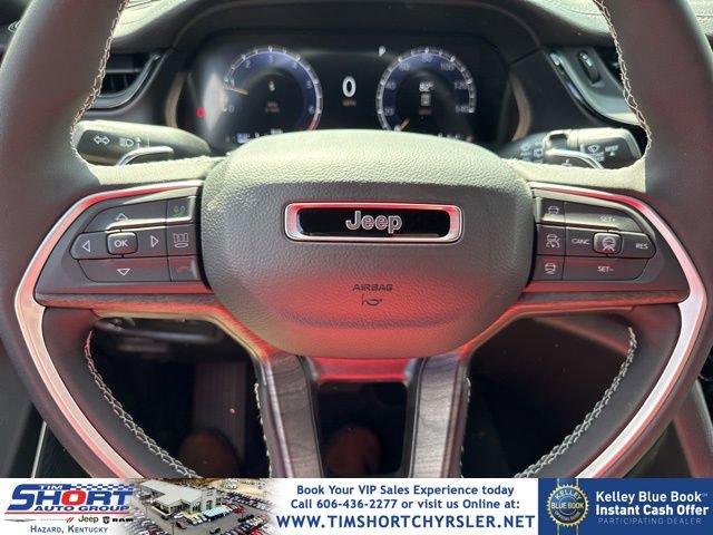 New 2026 Jeep Grand Cherokee Limited w/ Limited Altitude Package AWD/4WD image 33