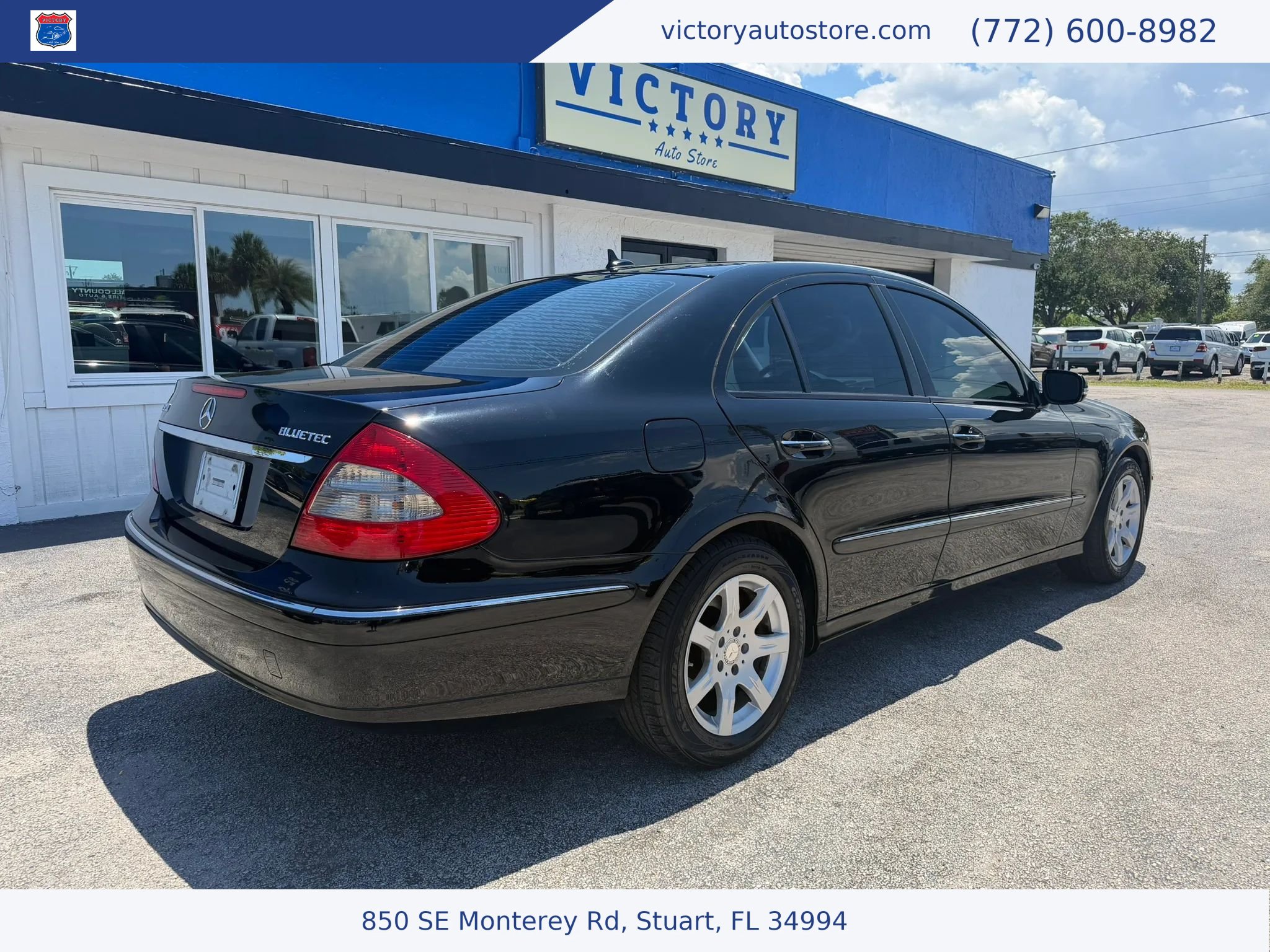 Used 2009 Mercedes-Benz E 320 BlueTEC Sedan image 3