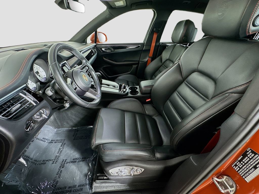 Certified 2024 Porsche Macan GTS AWD/4WD image 5