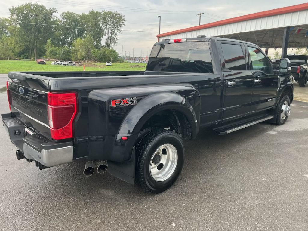 Used 2022 Ford F350 XLT w/ XLT Premium Package AWD/4WD image 6