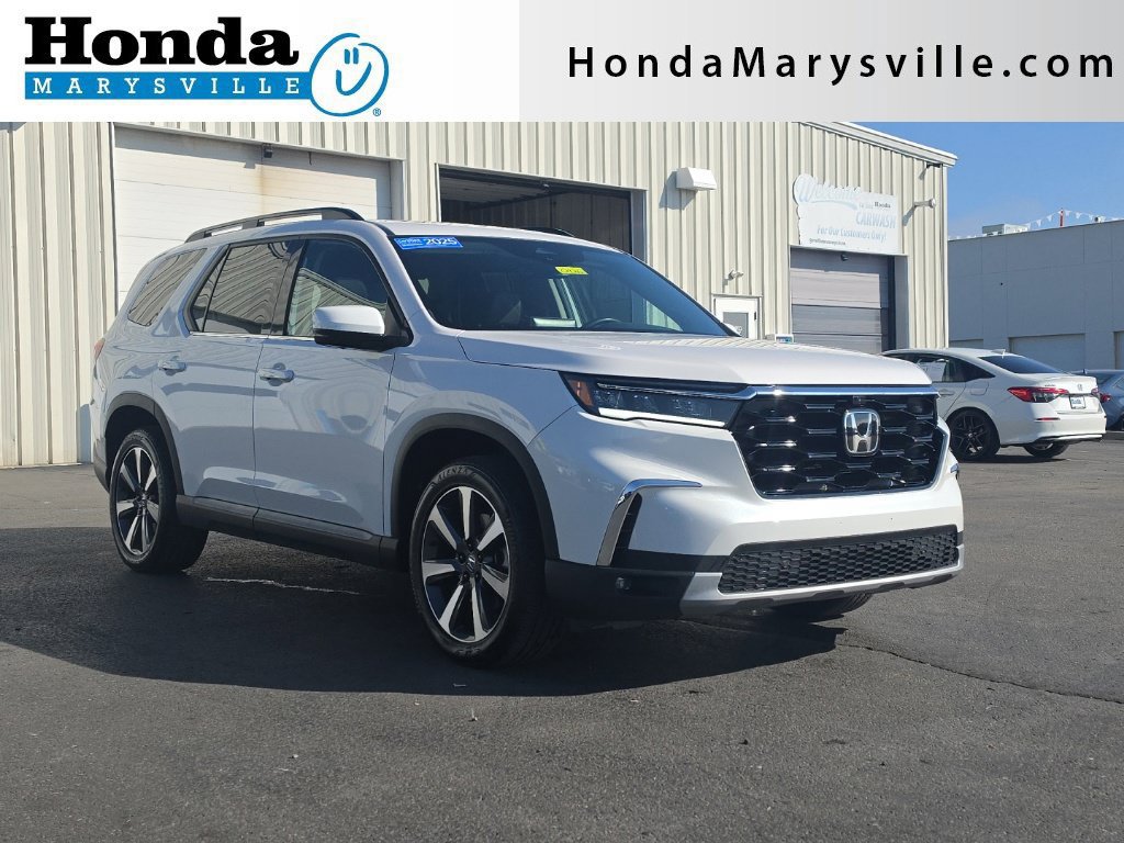 Certified 2025 Honda Pilot Elite image 1