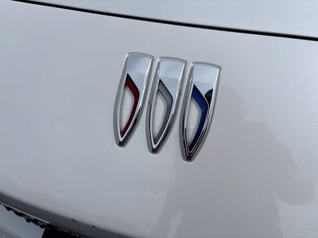 Used 2025 Buick Envista Avenir FWD image 9