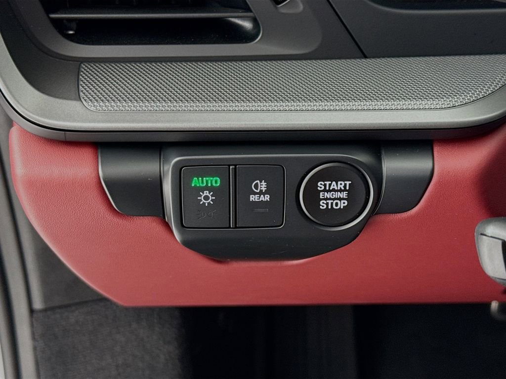 Certified 2025 Porsche 911 Carrera RWD image 16
