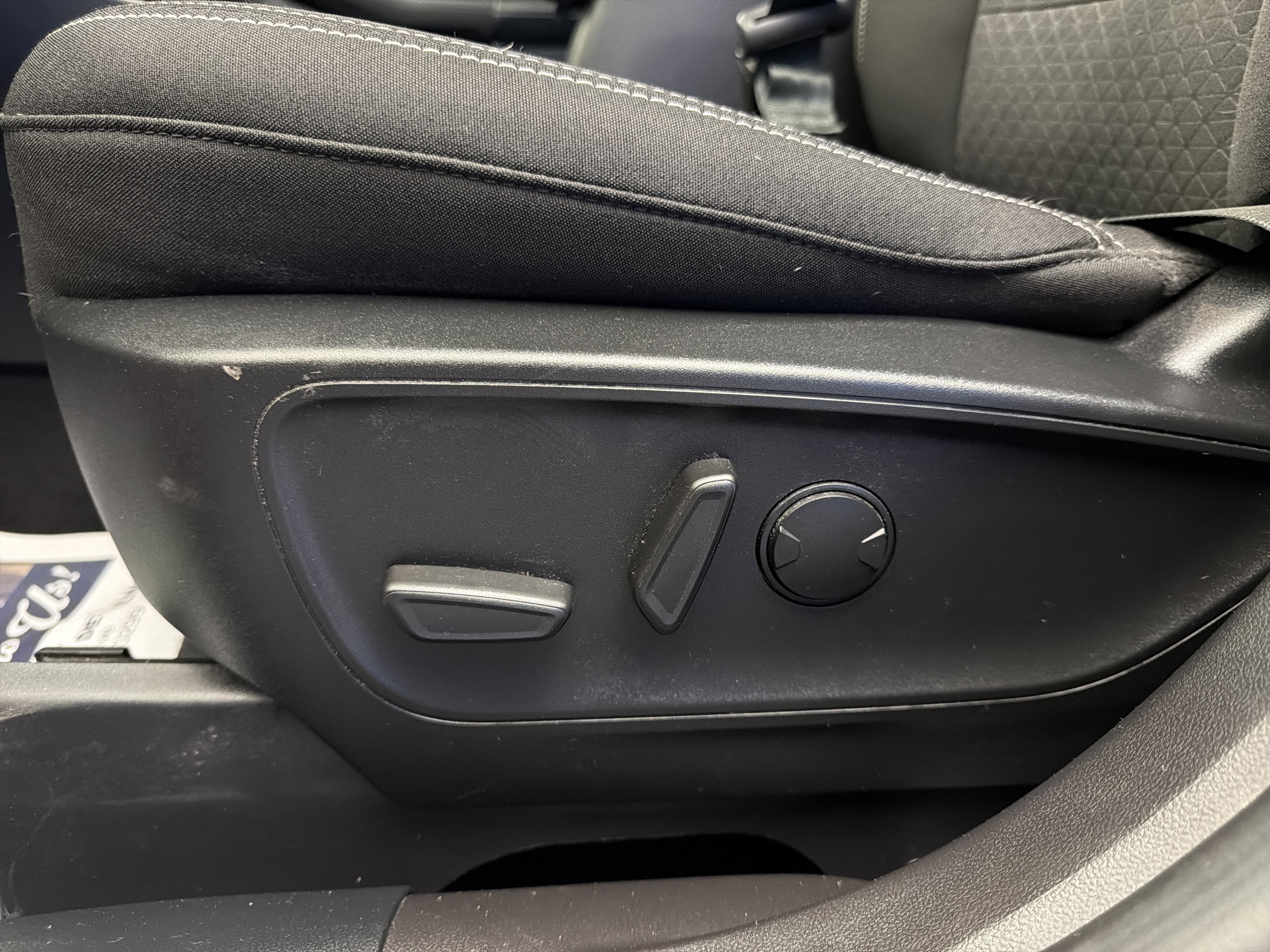 Used 2023 Ford Escape Active w/ Cold Weather Package FWD image 12