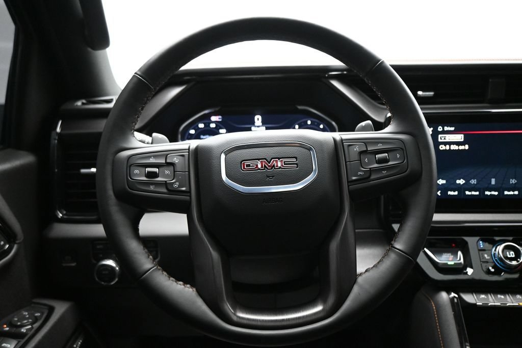 Used 2025 GMC Sierra 1500 AT4 w/ AT4 Preferred Package AWD/4WD image 17