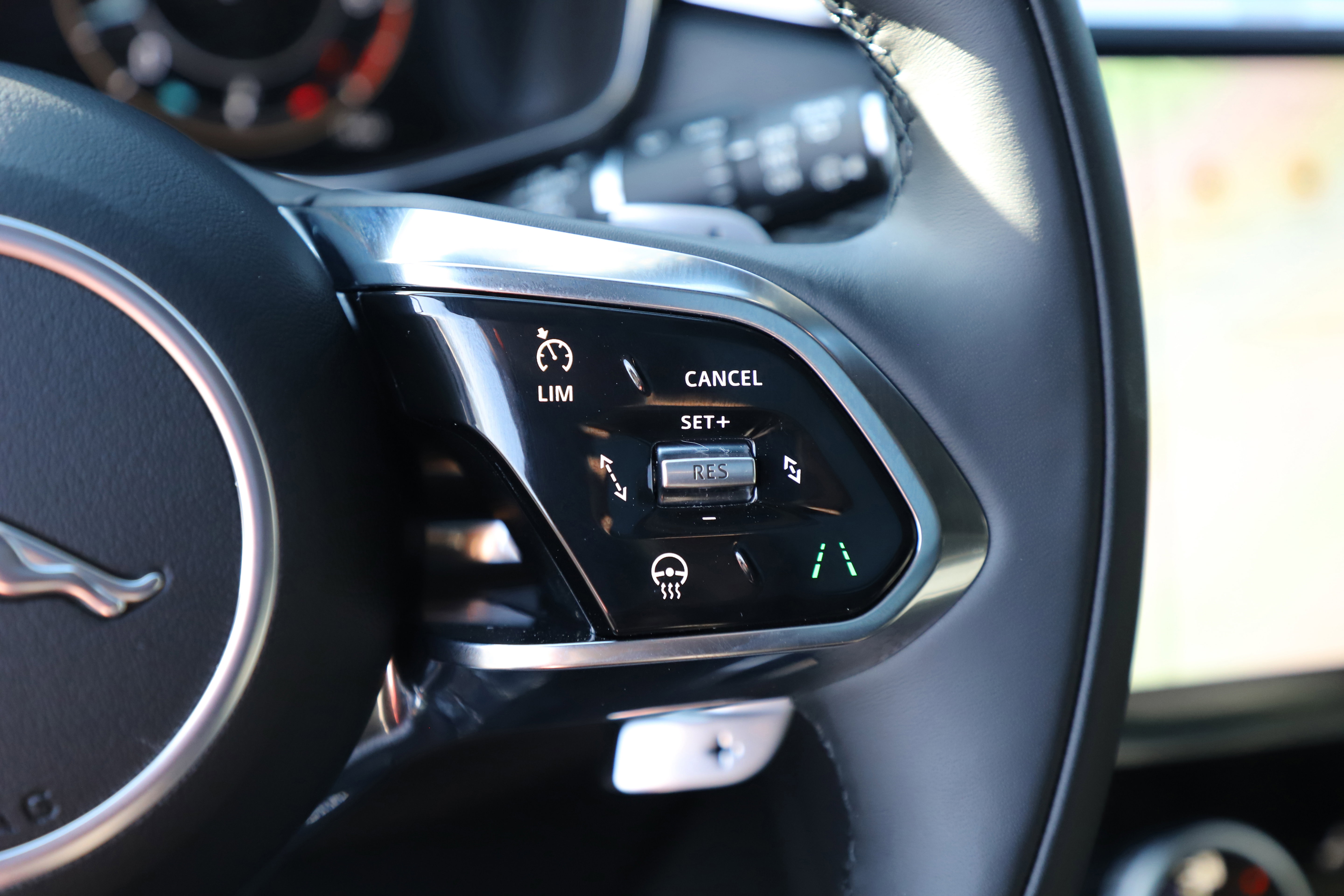 New 2026 Jaguar F-PACE R-Dynamic S image 24