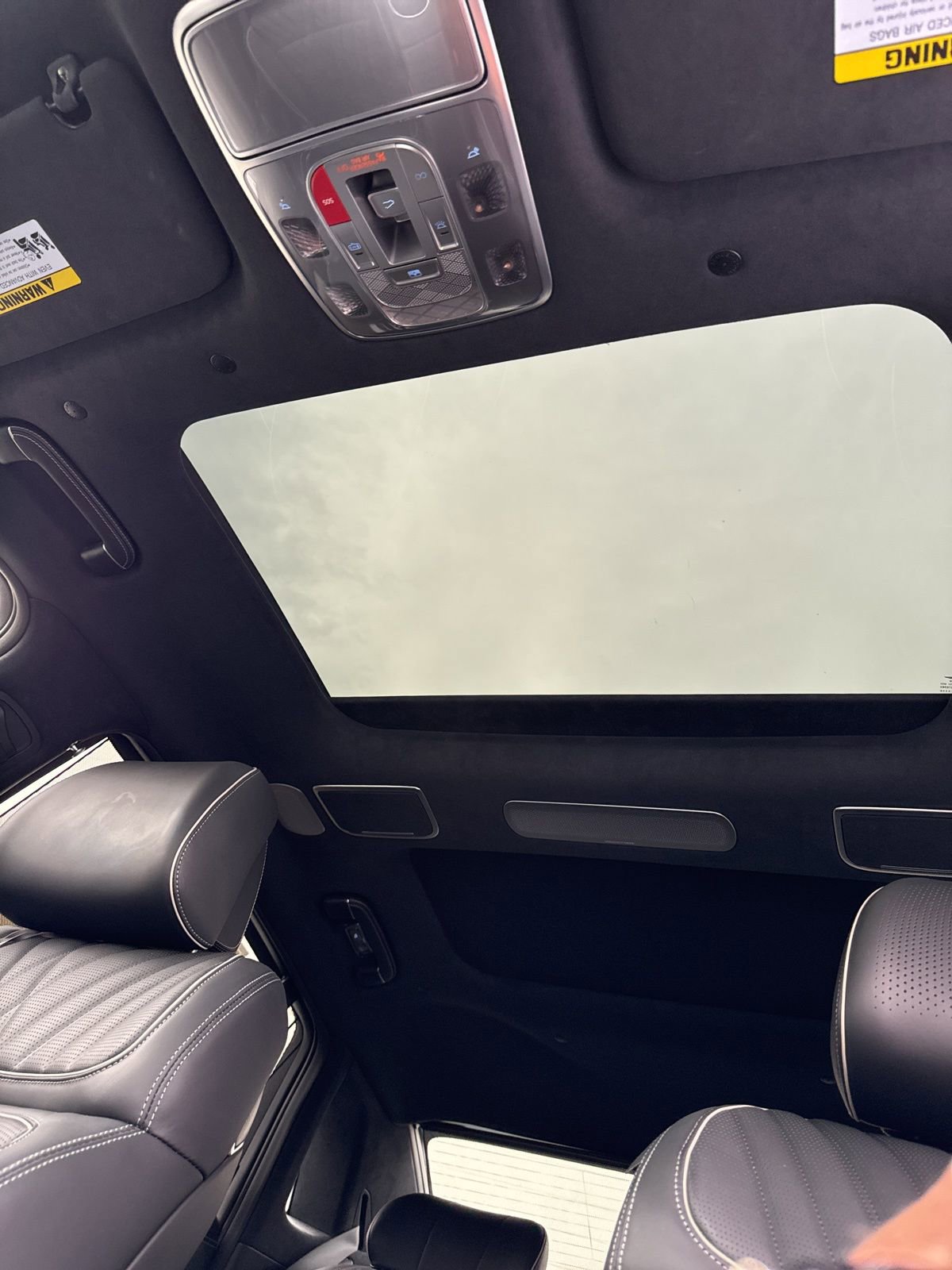 Used 2025 Genesis G90 3.5T image 33