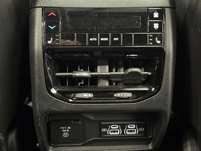 Used 2025 Jeep Grand Cherokee L Limited w/ Black Appearance Package image 34