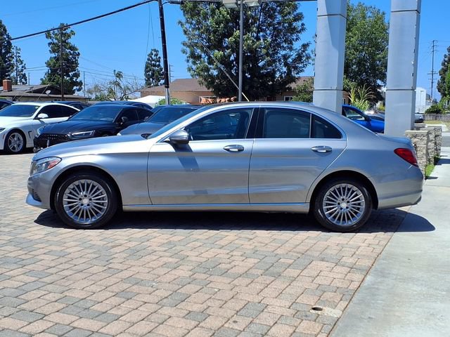 Used 2015 Mercedes-Benz C 300 4MATIC Sedan image 2