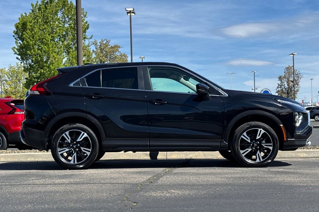 Used 2025 Mitsubishi Eclipse Cross SE AWD/4WD image 3