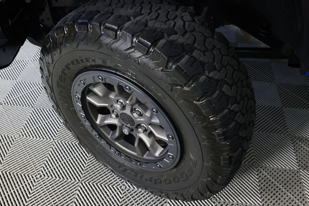 Used 2023 Jeep Wrangler Unlimited Rubicon 392 w/ Trailer Tow Package AWD/4WD image 41