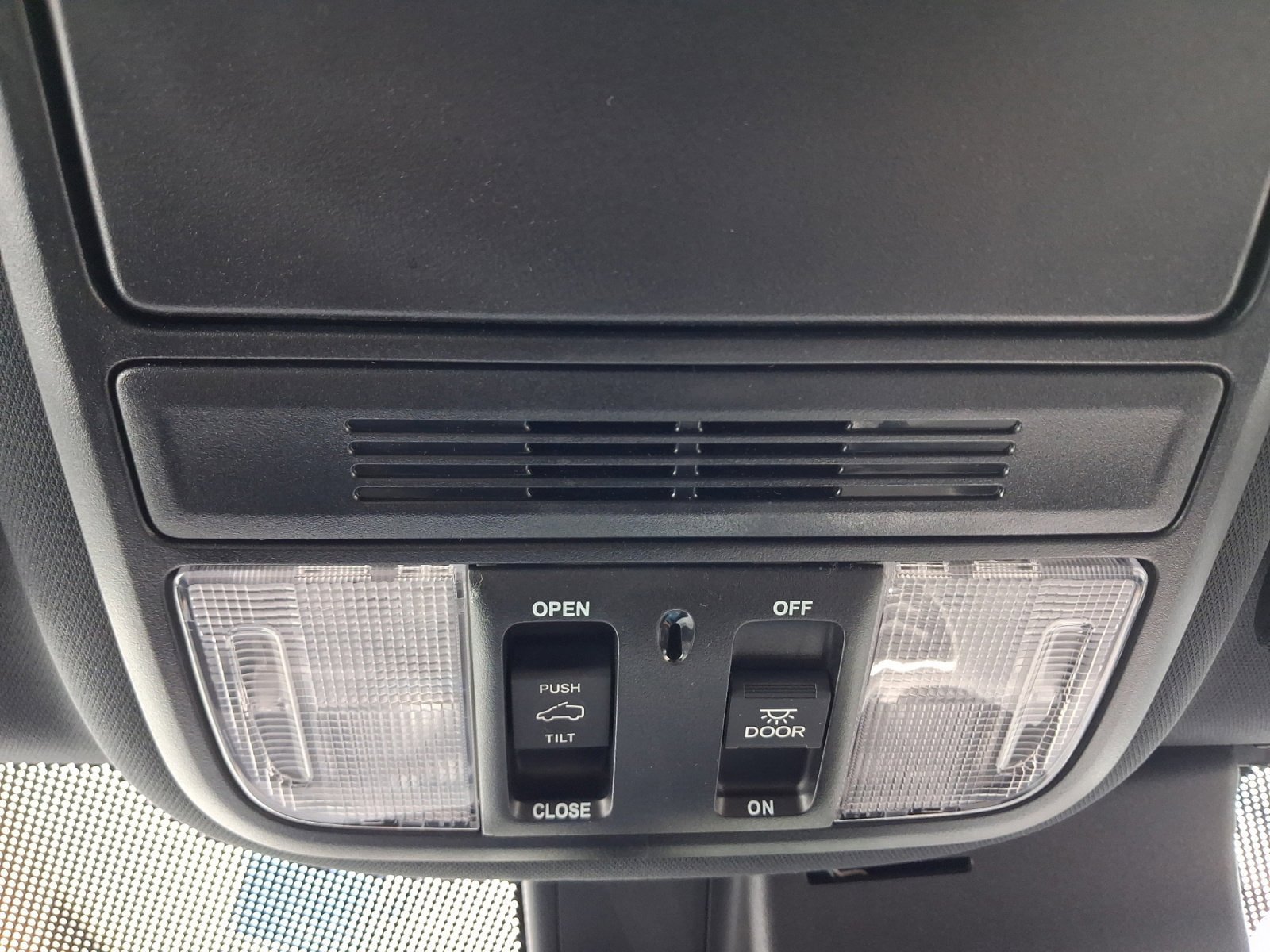 Used 2023 Honda Passport TrailSport image 30