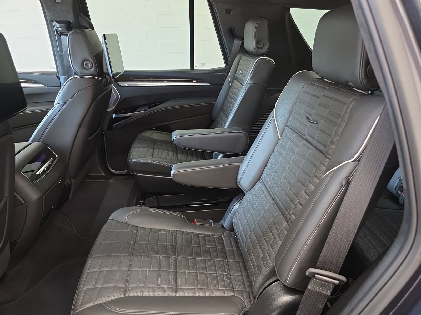 Used 2025 Cadillac Escalade Sport Platinum image 25