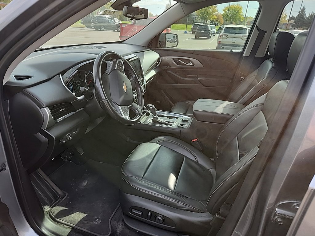 Used 2019 Chevrolet Traverse RS AWD/4WD image 17
