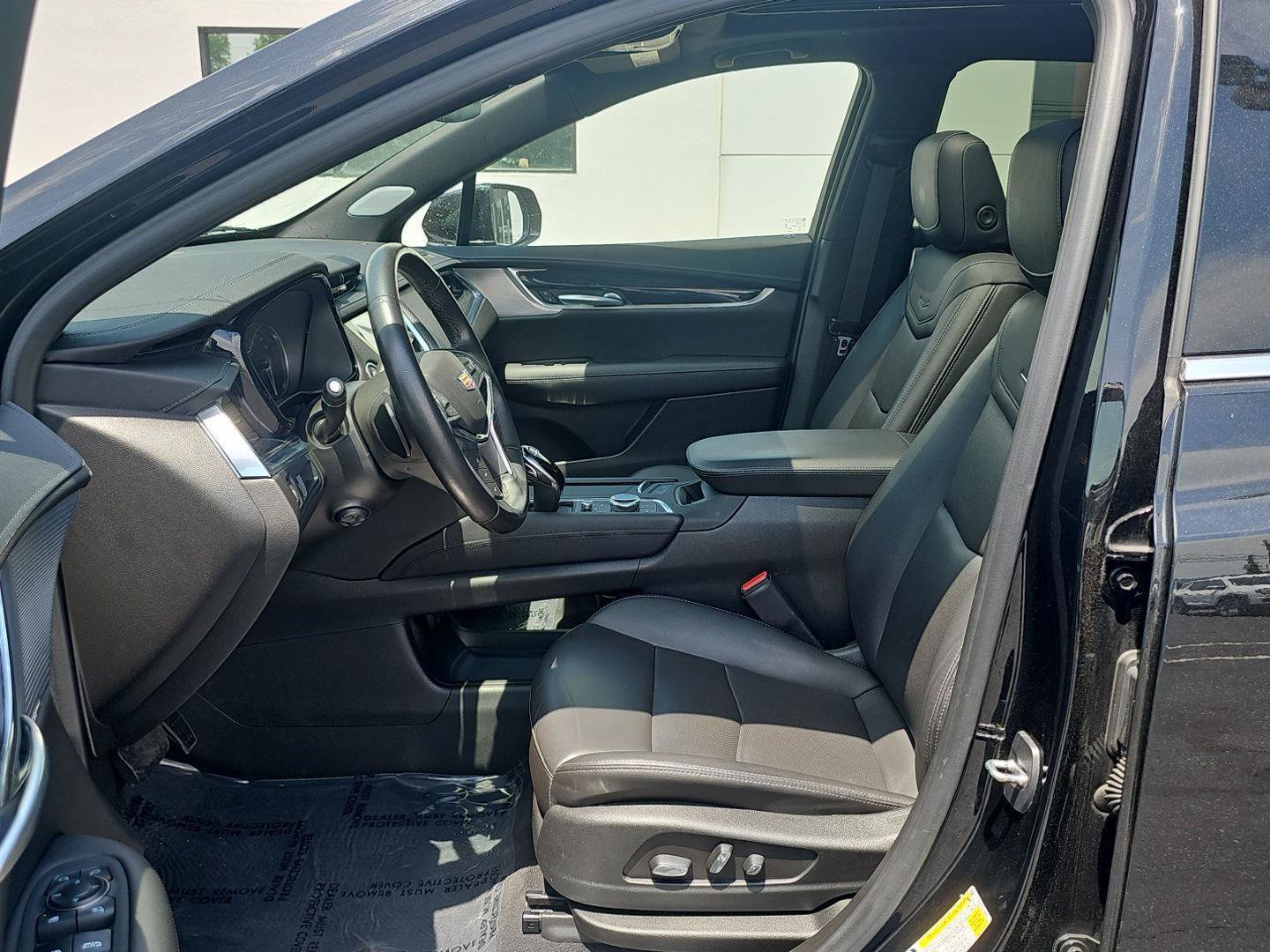 Used 2023 Cadillac XT5 Premium Luxury AWD/4WD image 12
