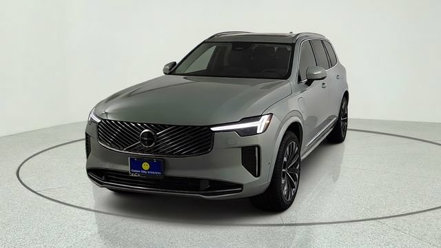 New 2026 Volvo XC90 T8 Plus w/ Protection Package AWD/4WD image 2