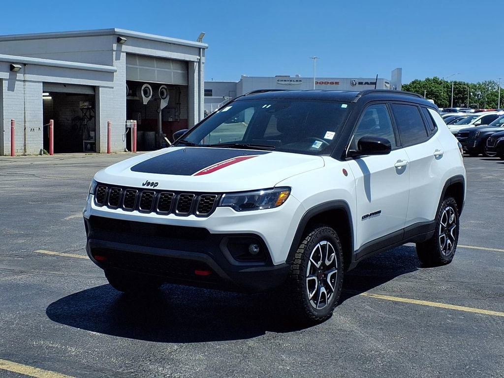 Used 2025 Jeep Compass Trailhawk AWD/4WD video 2