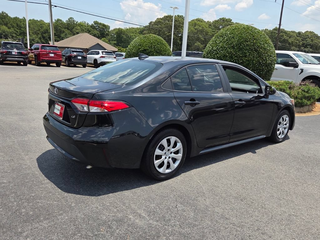 Used 2022 Toyota Corolla LE FWD image 12