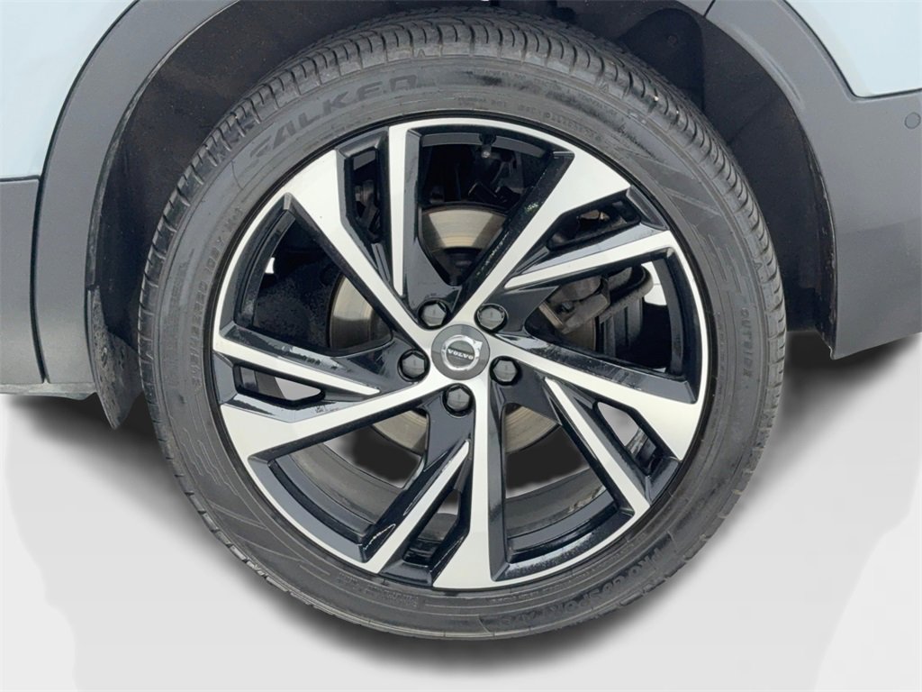Used 2019 Volvo XC40 T5 R-Design image 55
