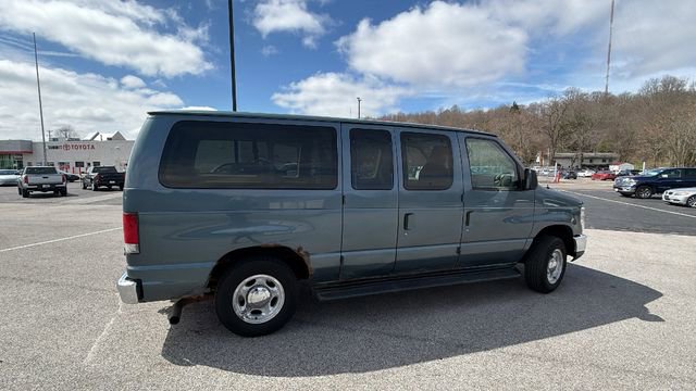 Used 2013 Ford E-150 and Econoline 150 XLT w/ XLT Premium Pkg image 7