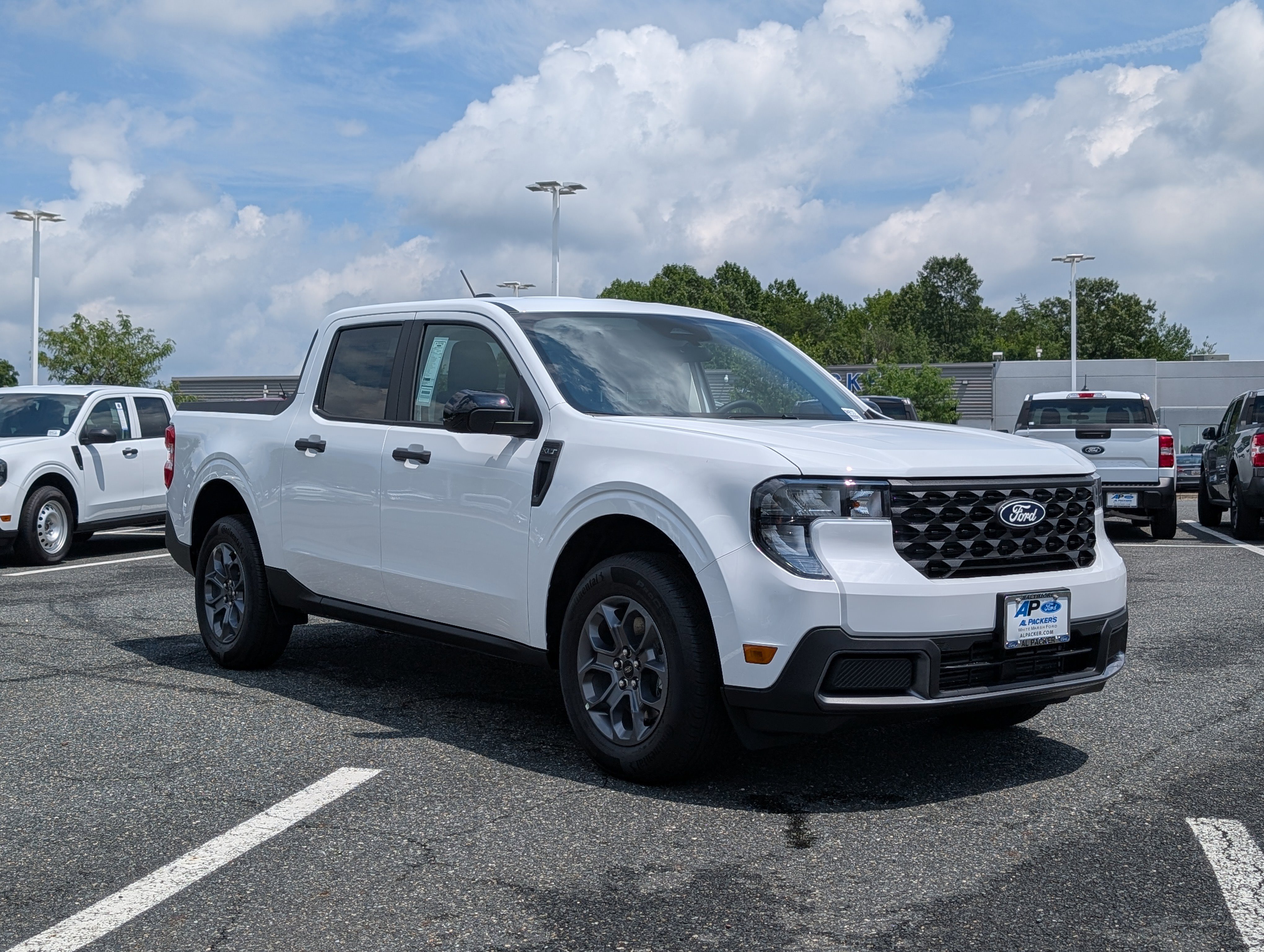 New 2025 Ford Maverick XLT w/ XLT Luxury Package image 2